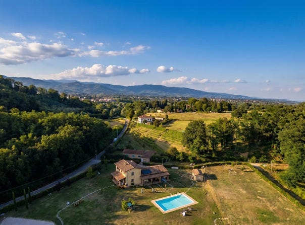 Lucca, Tuscany 55100