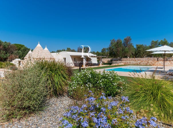 Ostuni, Apulia 72017