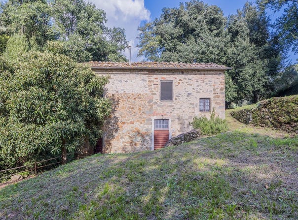 Lamporecchio, Tuscany 51035