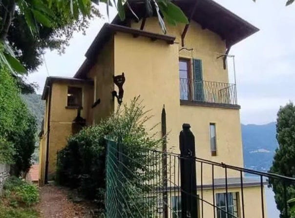 Moltrasio, Lombardy 22010