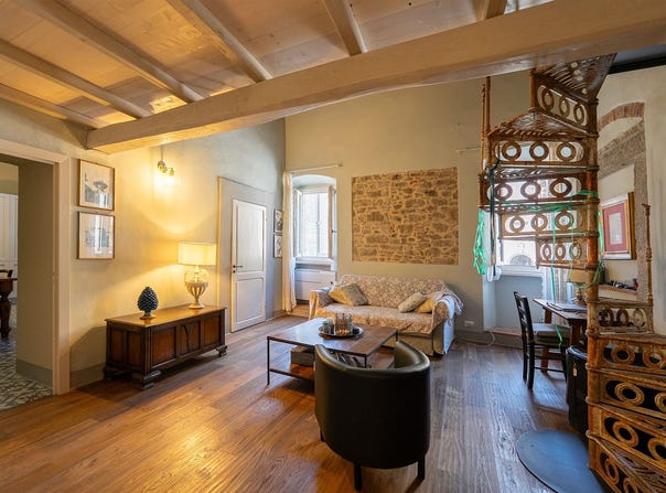 Cortona, Tuscany 52044