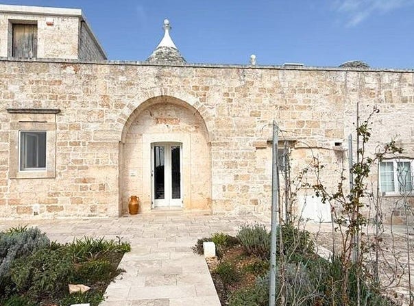 Locorotondo, Apulia 70010