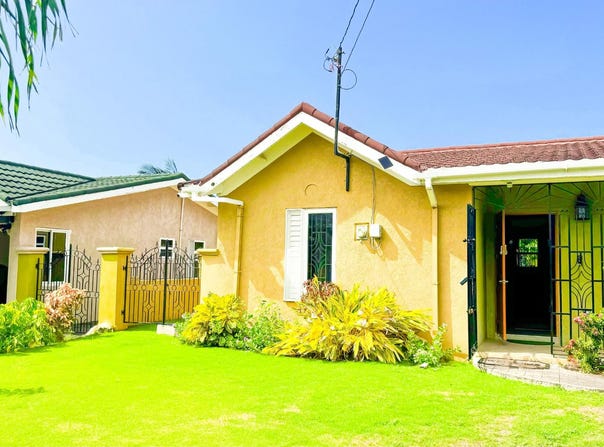72 DRAX HALL MANOR, Ocho Rios, St. Ann