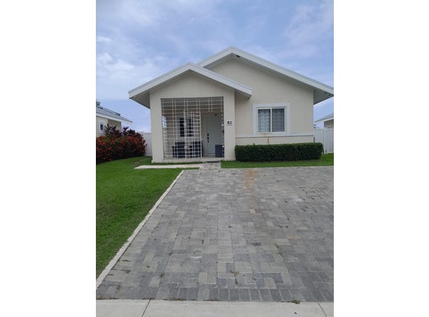 82 SEASHORE E OCEANPOINTE, Lucea, Hanover