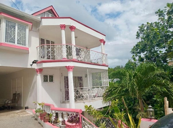 2B GROSVENOR HEIGHTS,KINGSTO unit: 2B, Constant Spring P.O., St. Andrew