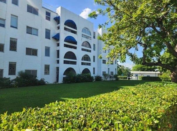17 KINGSWAY, Kingston 10, St. Andrew