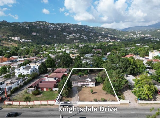 12 KNIGHTSDALE DRIVE, Kingston 19, St. Andrew