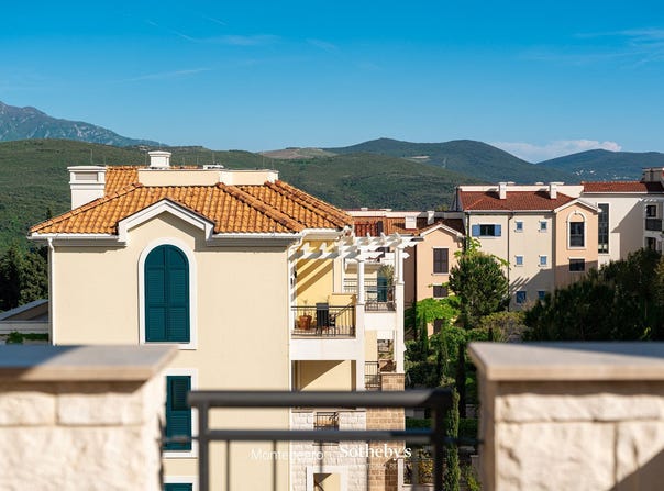 Tivat, Tivat Municipality 82000