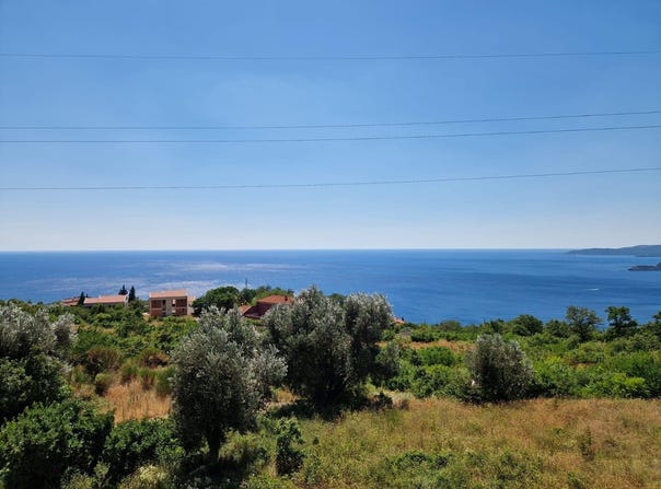 Luxury apartments with sea view, Blizikuce, Budva