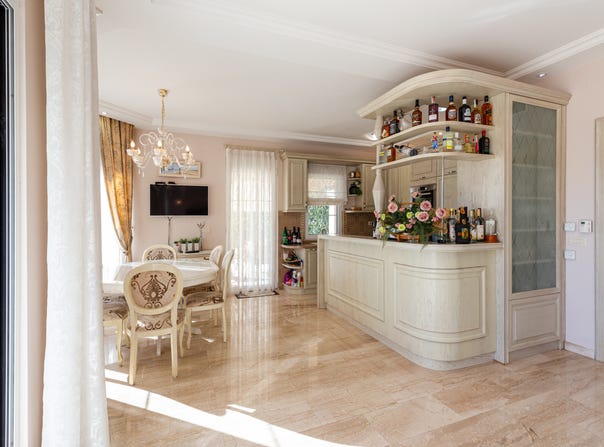 Elegance and serenity in a luxurious villa with natural views., Rezevici, Budva