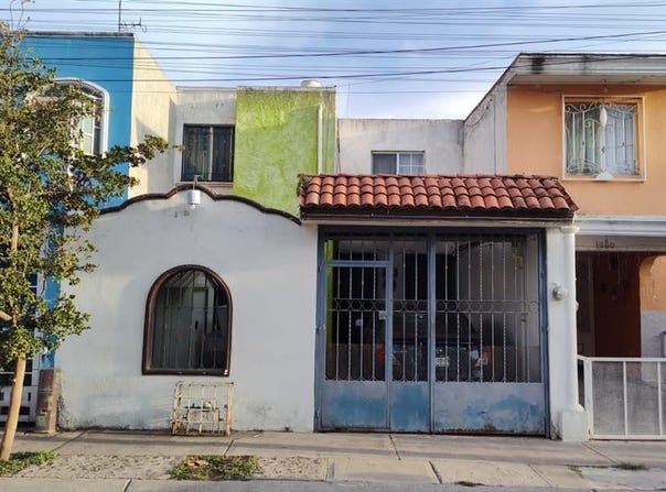 Circuito Orfeberos 1282, Fraccionamiento Villas Los Cántaros, San Pedro Tlaquepaque, Jalisco, San Pedro Tlaquepaque, Jalisco 45580
