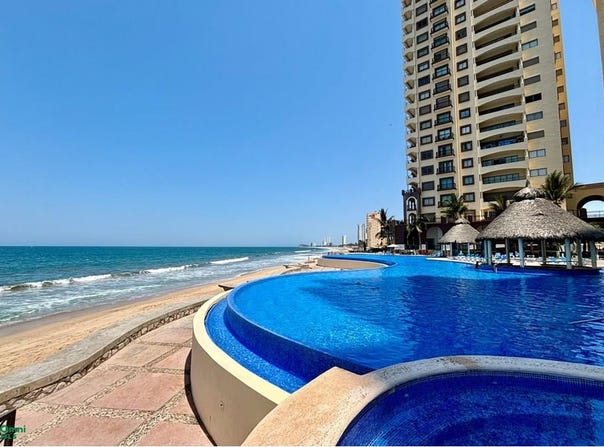 Avenida Sábalo Cerritos 0, Fraccionamiento Las Palmas, Mazatlán, Sinaloa, Mazatlan, Sinaloa 82112