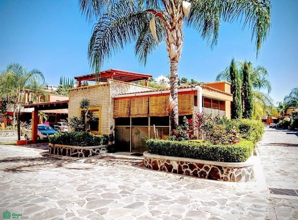Blue Parrot 16, San Antonio Tlayacapan, Chapala, Jalisco, Ajijic, Jalisco 45920