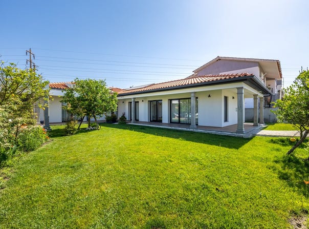 Vieira De Leiria, Leiria 2430