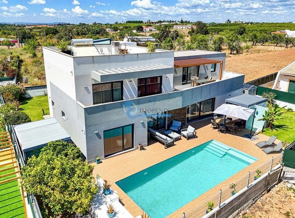 Guia, Algarve 8200