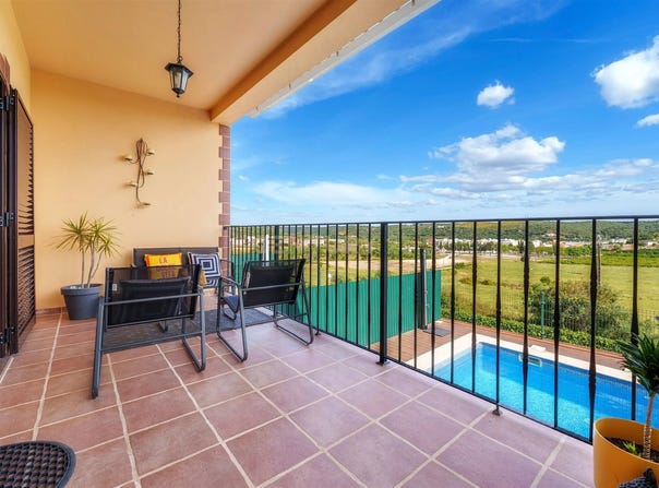 Silves, Algarve 8300