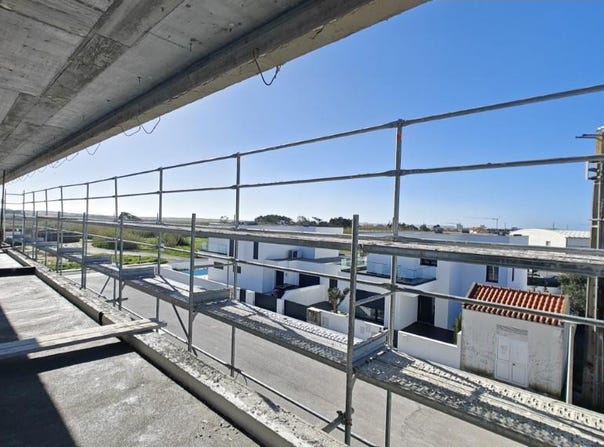 Ferrel, Leiria 2520