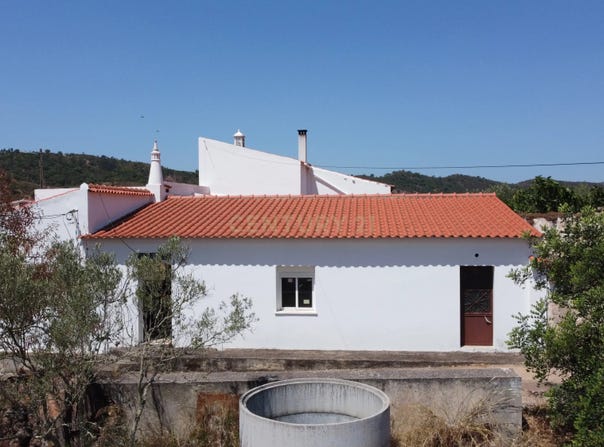 Pé de Coelho, Salir, Algarve 8100-202