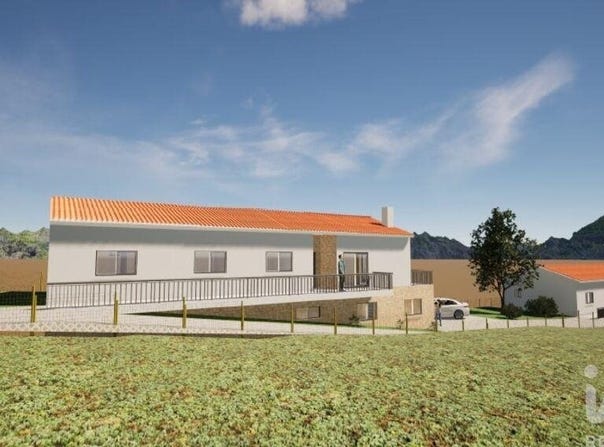 Cela, Leiria 2460
