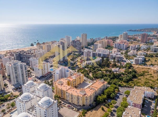 Portimão, Algarve 8500
