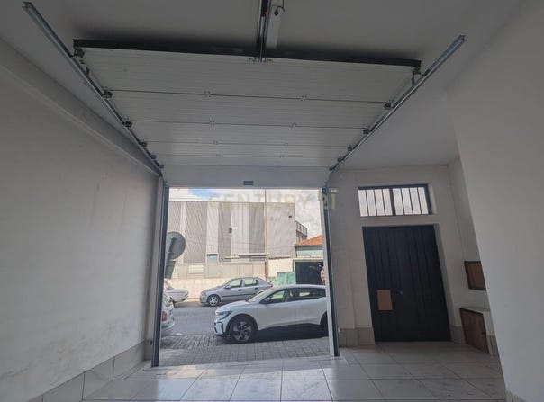 Matosinhos, Porto District 4450-761