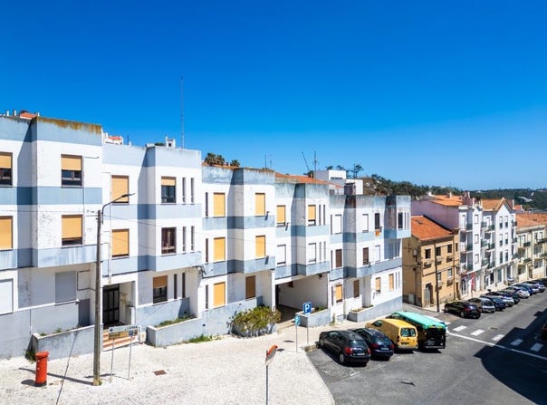 Nazaré, Leiria 2450