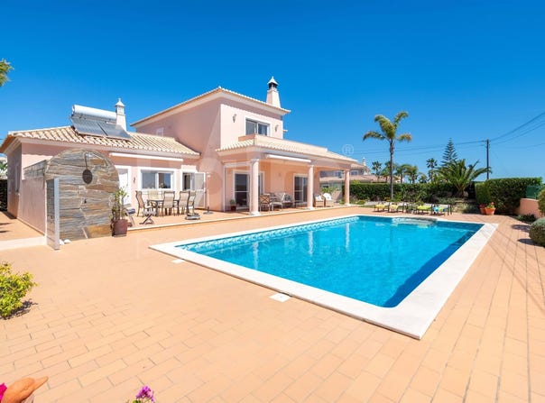 Porches, Algarve 8400