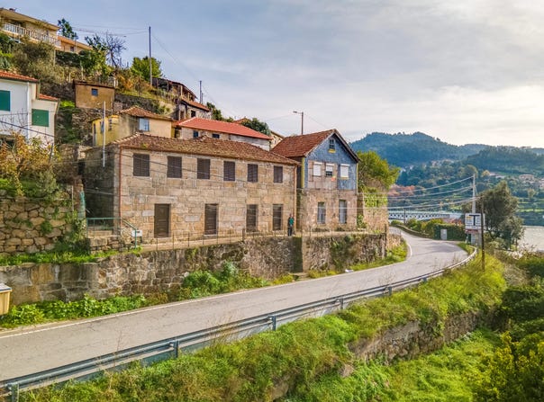 Rua de Porto Manso, Ancede e Ribadouro, Porto District 4640-403