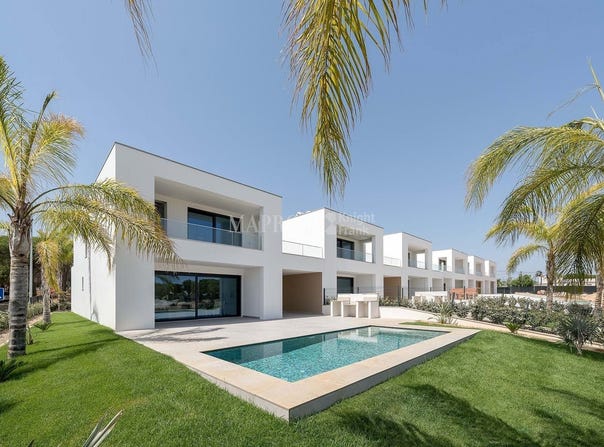 Quarteira, Algarve 8125-507