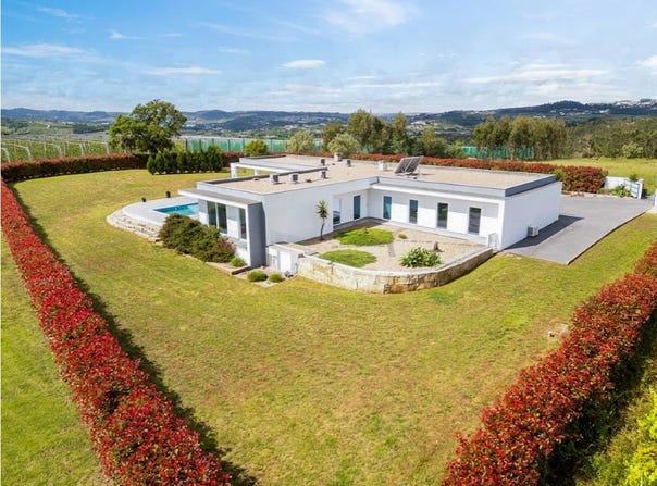 Bárrio, Leiria 2460
