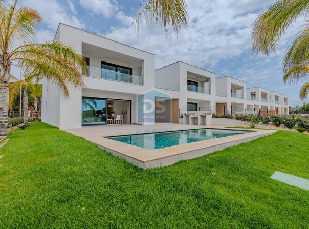 Quarteira, Algarve 8125-507