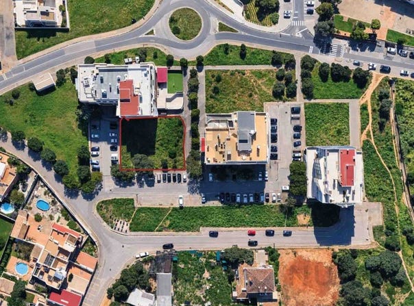 Portimão, Algarve 8500