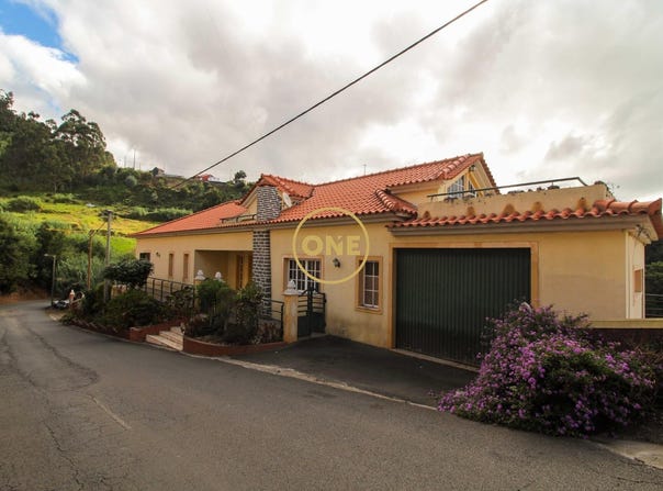 CANHAS, Madeira
