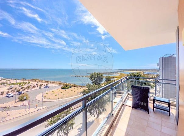 Faro, Algarve 8700-408