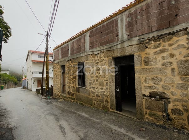 Fornos de Algodres, Guarda District