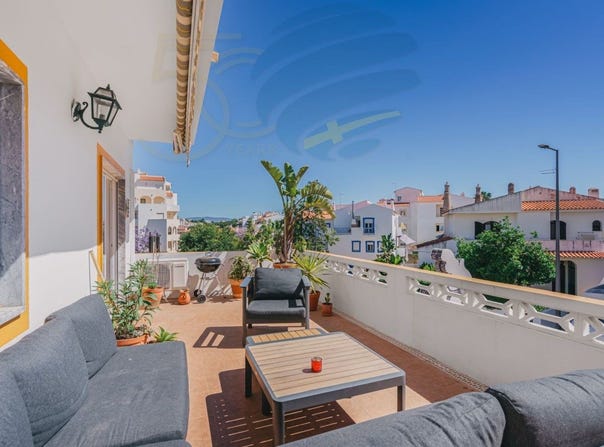 Ferragudo, Algarve 8400