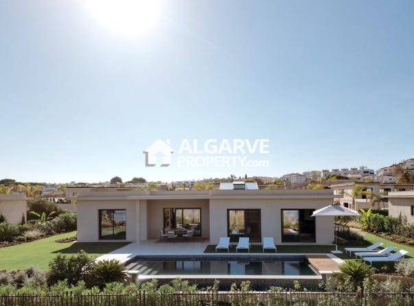 Montenegro, Algarve 8005
