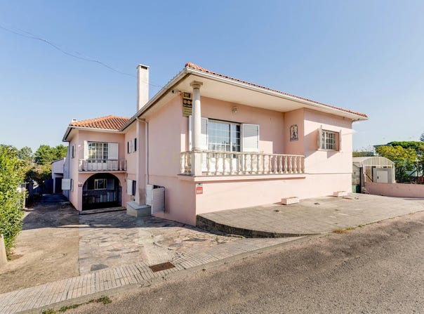 R NOVA 40 R/CFT, Maceira, Leiria District 2405-032