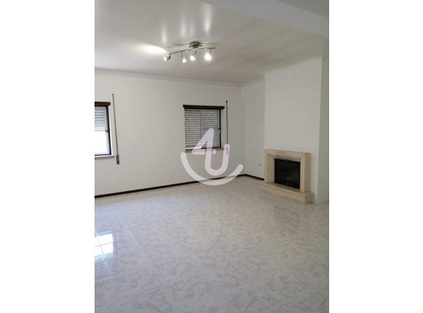 Alcobaça, Leiria 2460