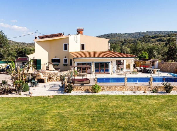 Paderne, Algarve 8200