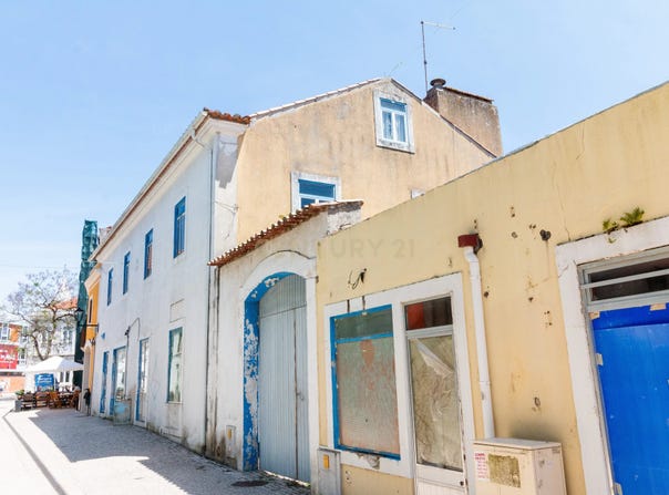 Rua Marques de Pombal , 26, Marinha Grande, Leiria District 2430-244