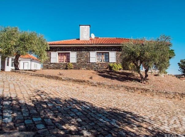Meirinhos, Bragança 5200