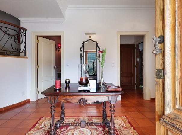 Bucelas, Lisbon 2670