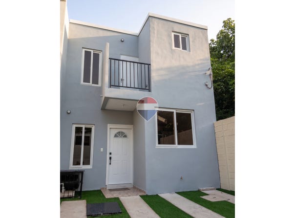 RESIDENCIAL VILLA SAN CARLOS, CALLE MANO DE LEON Y PASAJE SAN CARLOS, LOTE NUMERO CINCO, San Salvador, San Salvador, San Salvador, San Salvador
