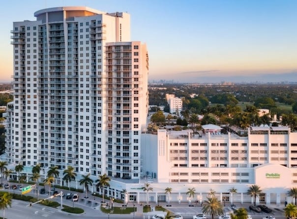 Hollywood, FL 33020