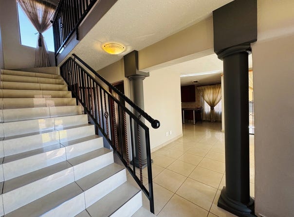 Florentia Close 13, unit 13, Parkrand, Gauteng 1459