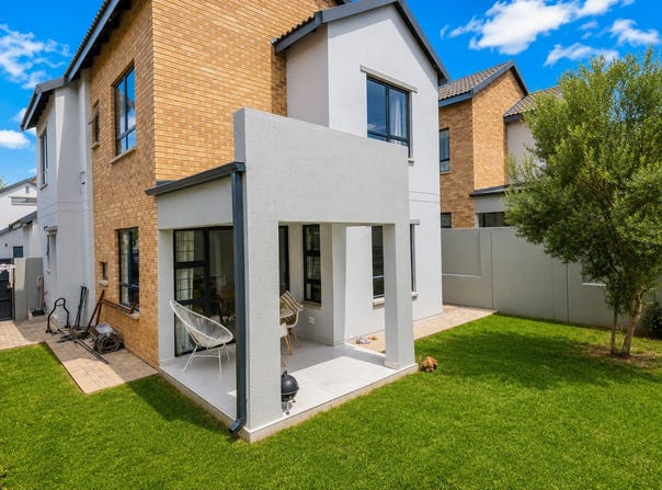 Broadacres, Gauteng 2194
