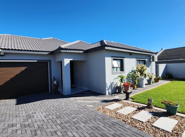 Fairway Street 10, Country Club, Western Cape 7357