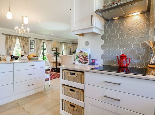 Hill Crescent 35, unit 35, The Hill, Western Cape 6600