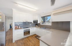 40 Illawarra Drive, Kin Kora, Qld 4680
